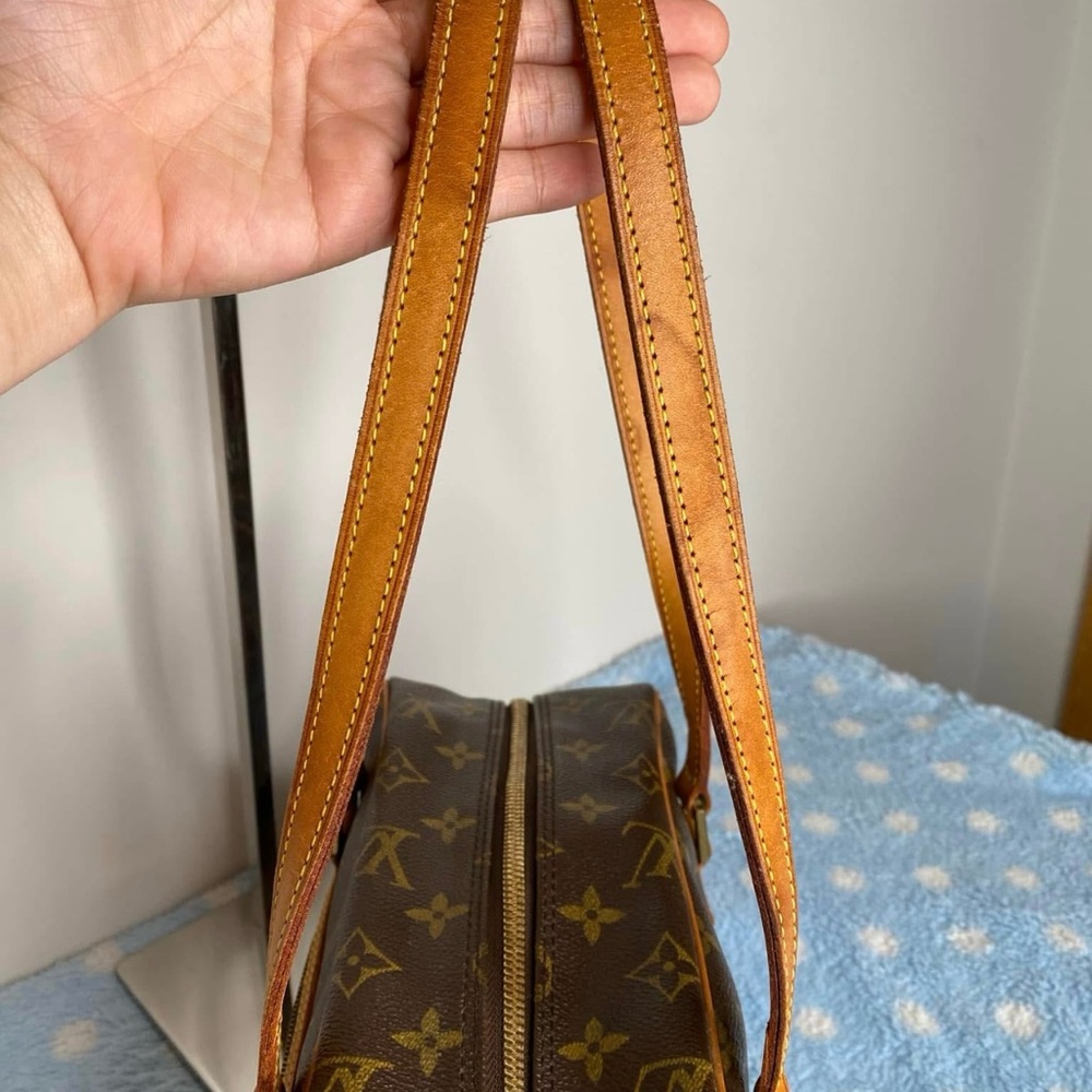 Louis Vuitton Cite MM - Picture 6 of 16